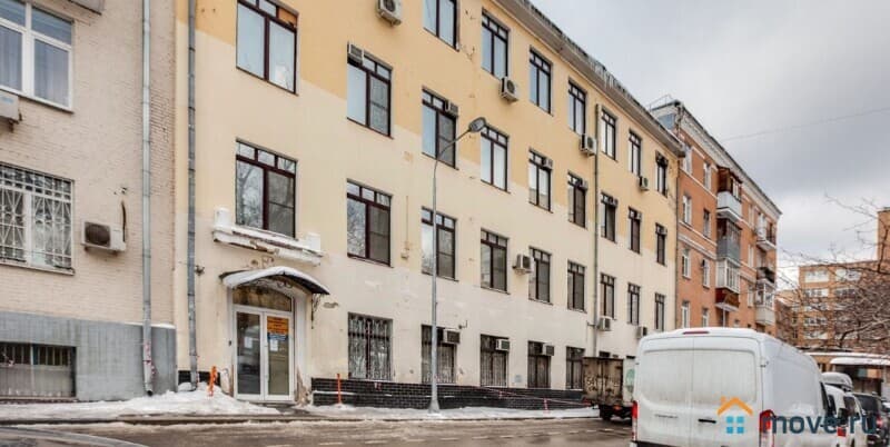 нежилое здание, 1154 м²