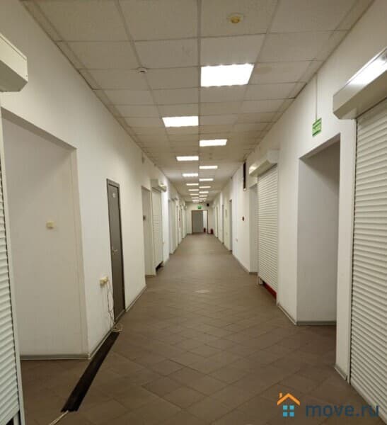 нежилое здание, 7126 м&sup2;