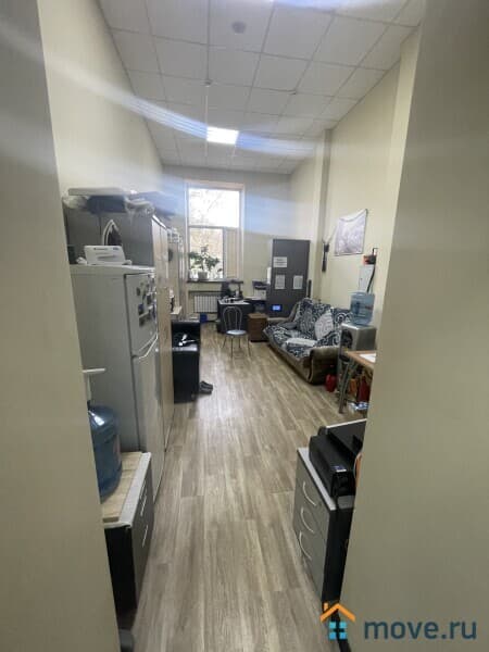 нежилое здание, 1400 м&sup2;