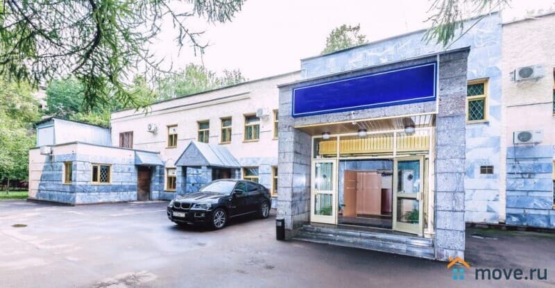 нежилое здание, 761 м&sup2;