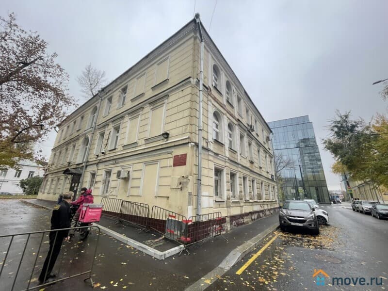 нежилое здание, 925.7 м&sup2;