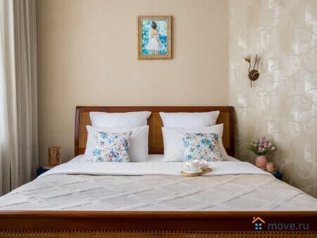 Аренда 3-комнатной квартиры на сутки, 100 м&sup2;, Санкт-Петербург, улица Пушкинская, 10