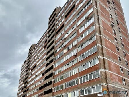 Продажа 1-комнатной квартиры, 37 м², Киров, улица Анжелия Михеева, 18а