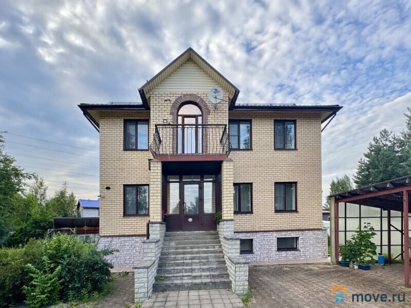 дом, 252.2 м²