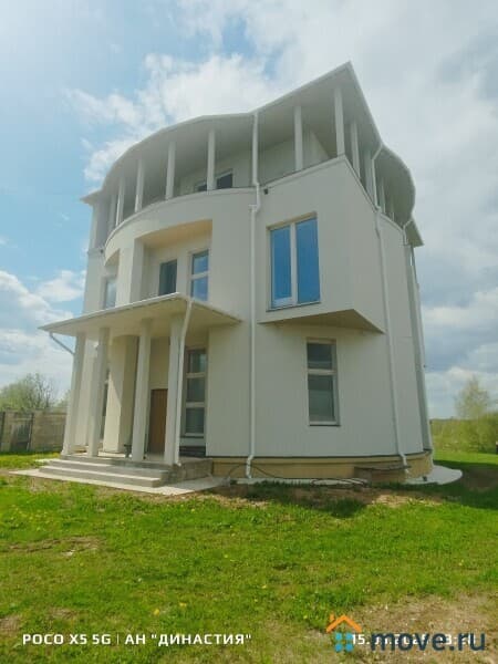 дом, 313.8 м²