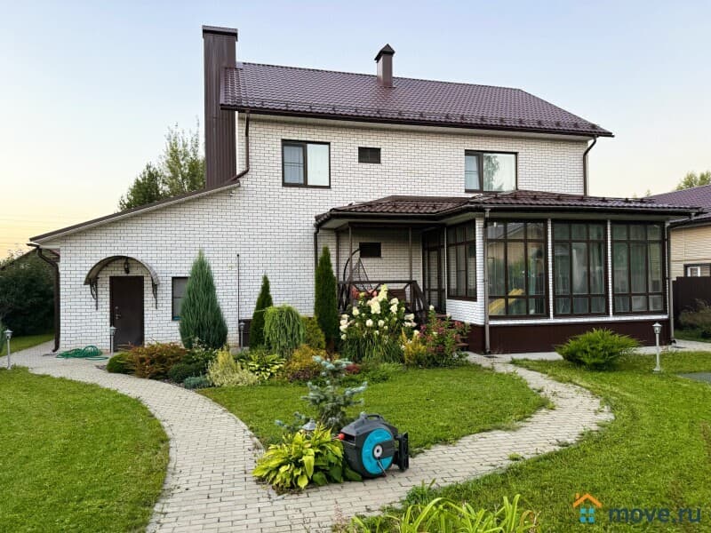 коттедж, 290.2 м²