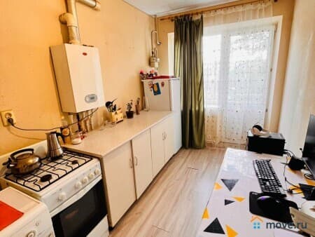 Продаем 1-комнатную квартиру, 30 м², Таганрог, улица Генерала армии Маргелова, 1