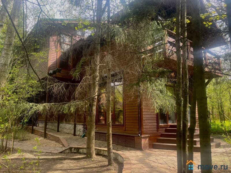 коттедж, 350 м²