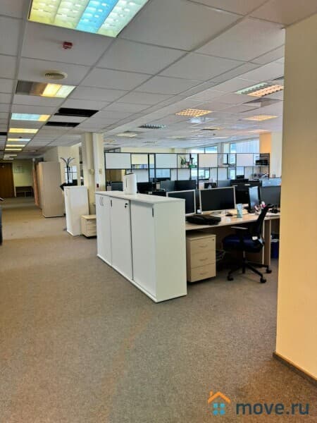 офис, 8300 м&sup2;