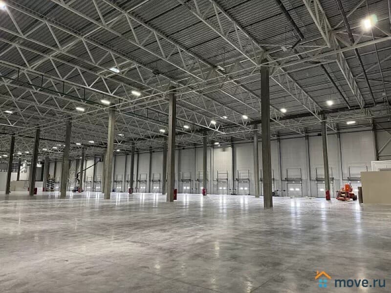 склад, 12562 м&sup2;