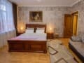 Снять двухкомнатную квартиру посуточно, 65 м², этаж 1 из 2. Фото 1