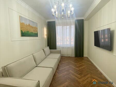 Продаем 1-комнатную квартиру, 40 м², Нальчик, улица Ахохова, 188