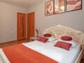 Сдается посуточно двухкомнатная квартира, 56 м², этаж 1 из 5. Фото 4