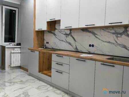 Продаю 1-комнатную квартиру, 41 м², Медведево, улица Кирова, 14