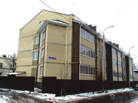 Продаем 3-комнатную квартиру, 74 м², Семеновка, улица Интернатская, 7а/1