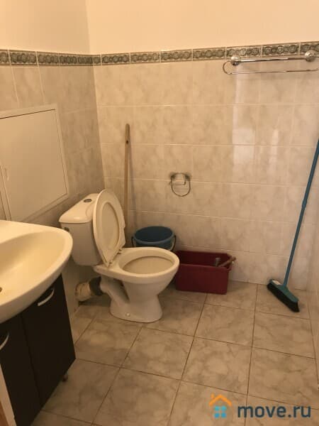 3-комн. квартира, 135 м&sup2;