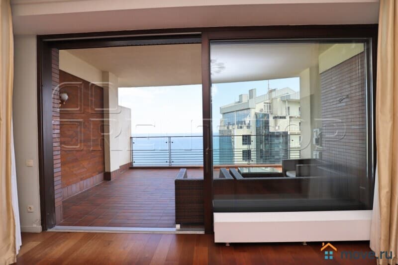 3-комн. квартира, 145 м&sup2;