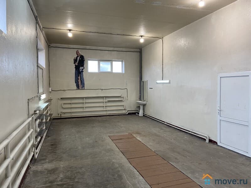 склад, 126 м&sup2;