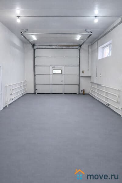 склад, 68 м&sup2;