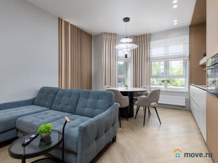 Сдаем посуточно 2-комнатную квартиру, 70 м&sup2;, Череповец, улица Дзержинского, 73