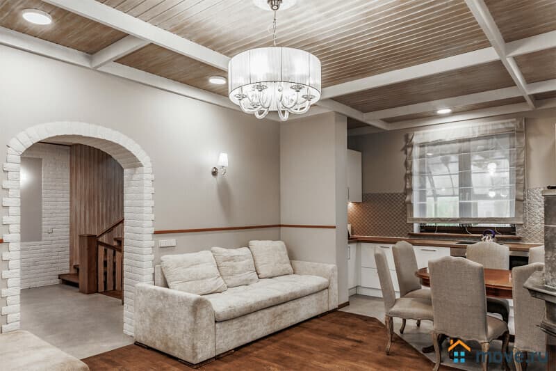 коттедж, 270 м&sup2;