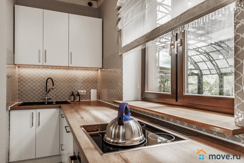 коттедж, 270 м&sup2;