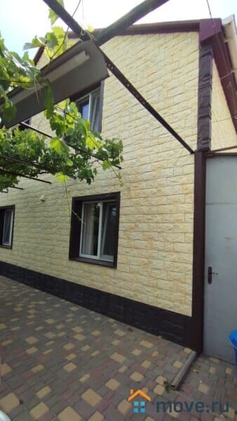 дом, 141 м&sup2;