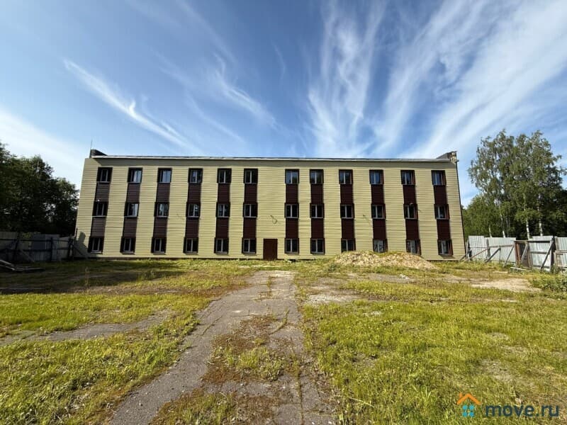 отдельное здание, 825 м²