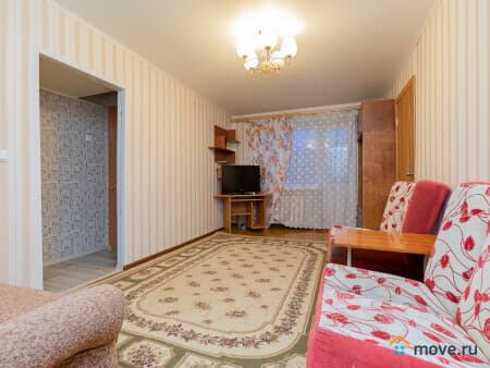 Продажа 2-комнатной квартиры, 40.2 м², Омск, проезд Спортивный, 12
