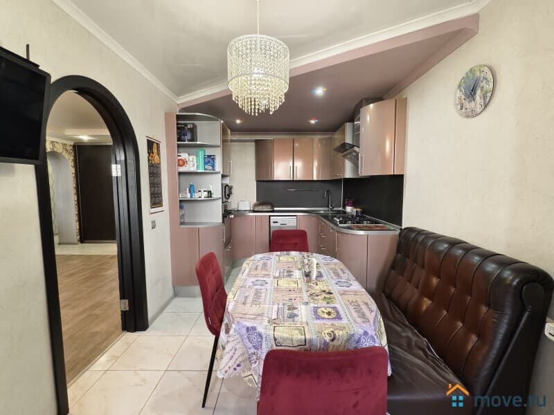 3-комн. квартира, 76.1 м²