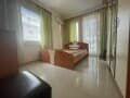 Продать трехкомнатную квартиру, 100 м², этаж 2 из 4. Фото 7