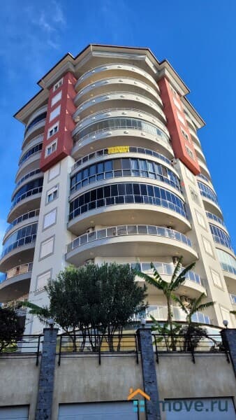 3-комн. квартира, 130 м²