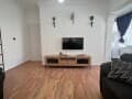 Продается трехкомнатная квартира, 95 м², этаж 2 из 5. Фото 2