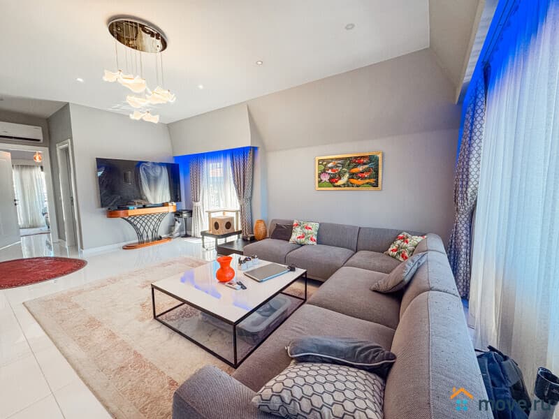 3-комн. квартира, 150 м²