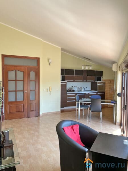 2-комн. квартира, 70 м²