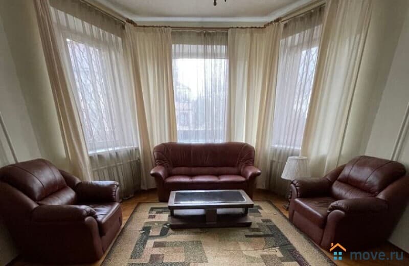 коттедж, 400 м&sup2;