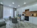 Сдается посуточно однокомнатная квартира, 43 м², этаж 7 из 17. Фото 1