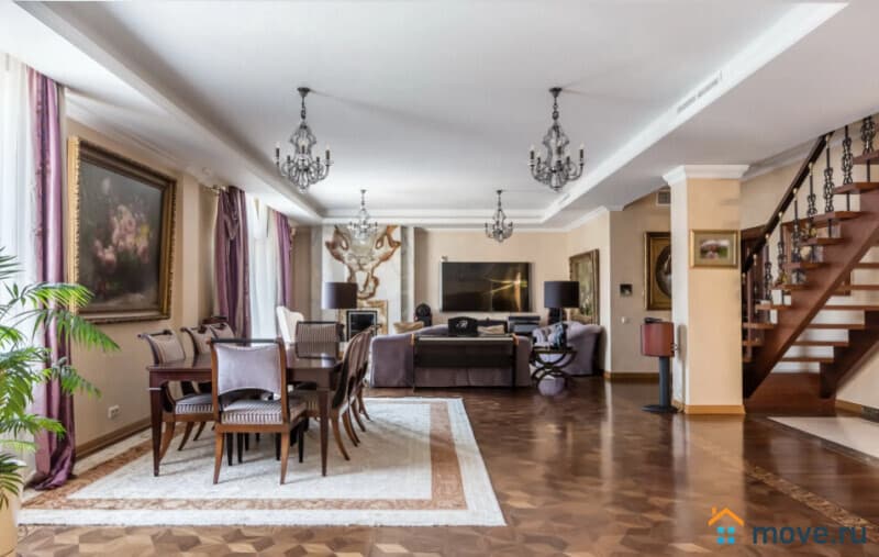 5-комн. квартира, 370 м²