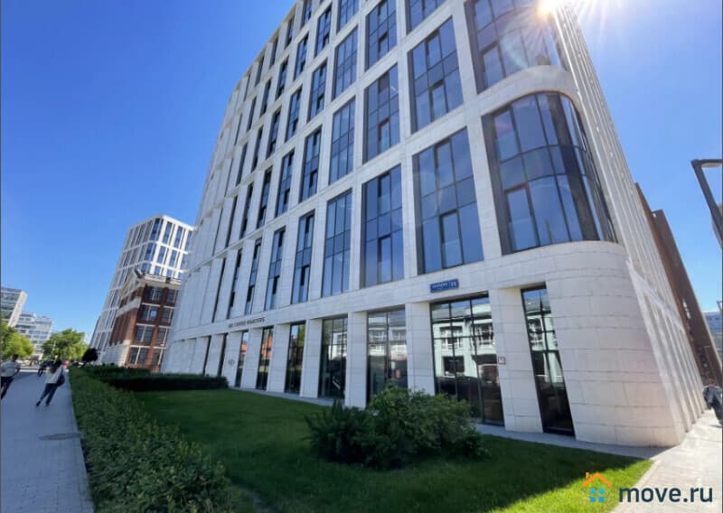 5-комн. квартира, 325 м²