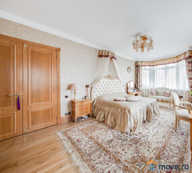 5-комн. квартира, 277 м²