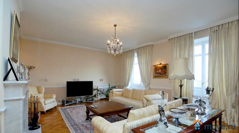 4-комн. квартира, 250 м²