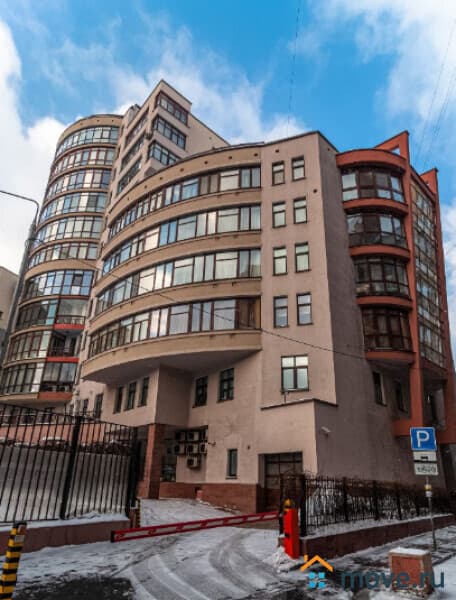 5-комн. квартира, 272 м²