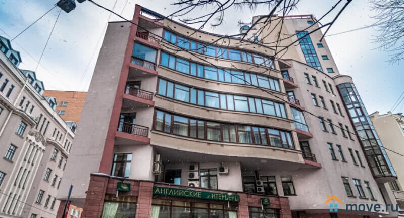 5-комн. квартира, 272 м²