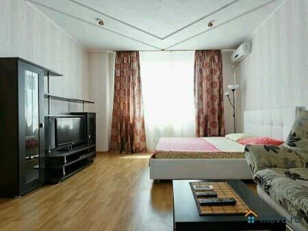 Сдаю посуточно 1-комнатную квартиру, 38 м&sup2;, Новосибирск, улица Блюхера, 13