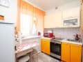 Продаем двухкомнатную квартиру, 54 м², этаж 3 из 3. Фото 3