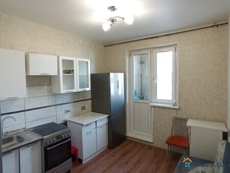 Продам 2-комнатную квартиру, 57.2 м², Мурманск, шоссе Верхне-Ростинское, 3