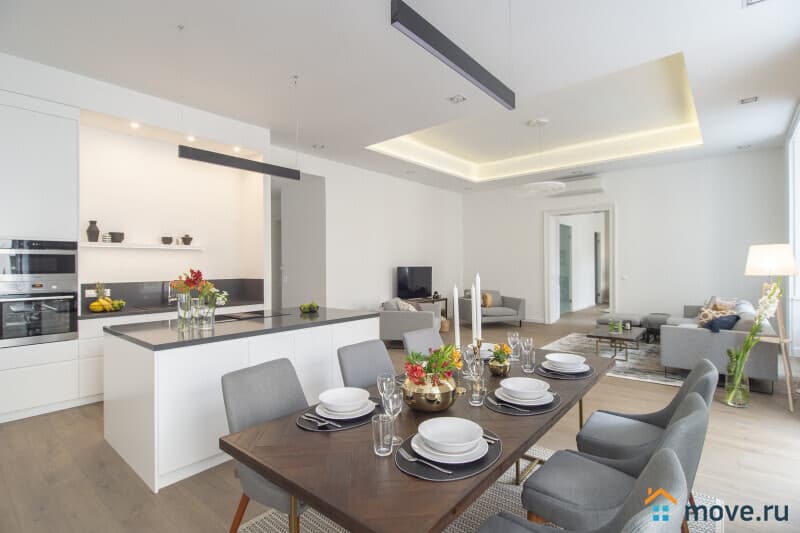3-комн. квартира, 122 м²
