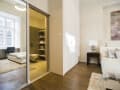 Сдается в аренду трехкомнатная квартира, 124 м², этаж 2 из 5. Фото 1