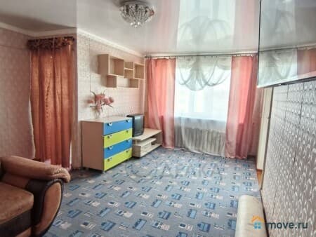 Продаем 2-комнатную квартиру, 43 м², Ола, улица Советская, 43