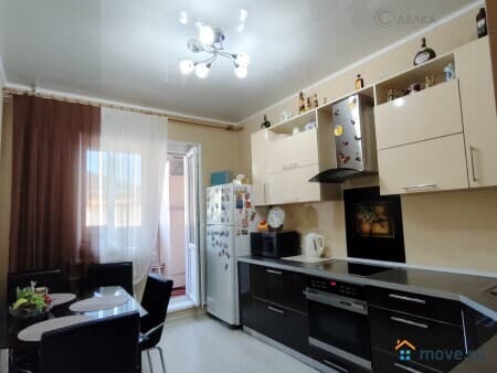 Продается 3-комнатная квартира, 73 м², Магадан, улица Портовая, 29 Продается 3-комнатная квартира, 73 м², Магадан, улица Портовая, 29